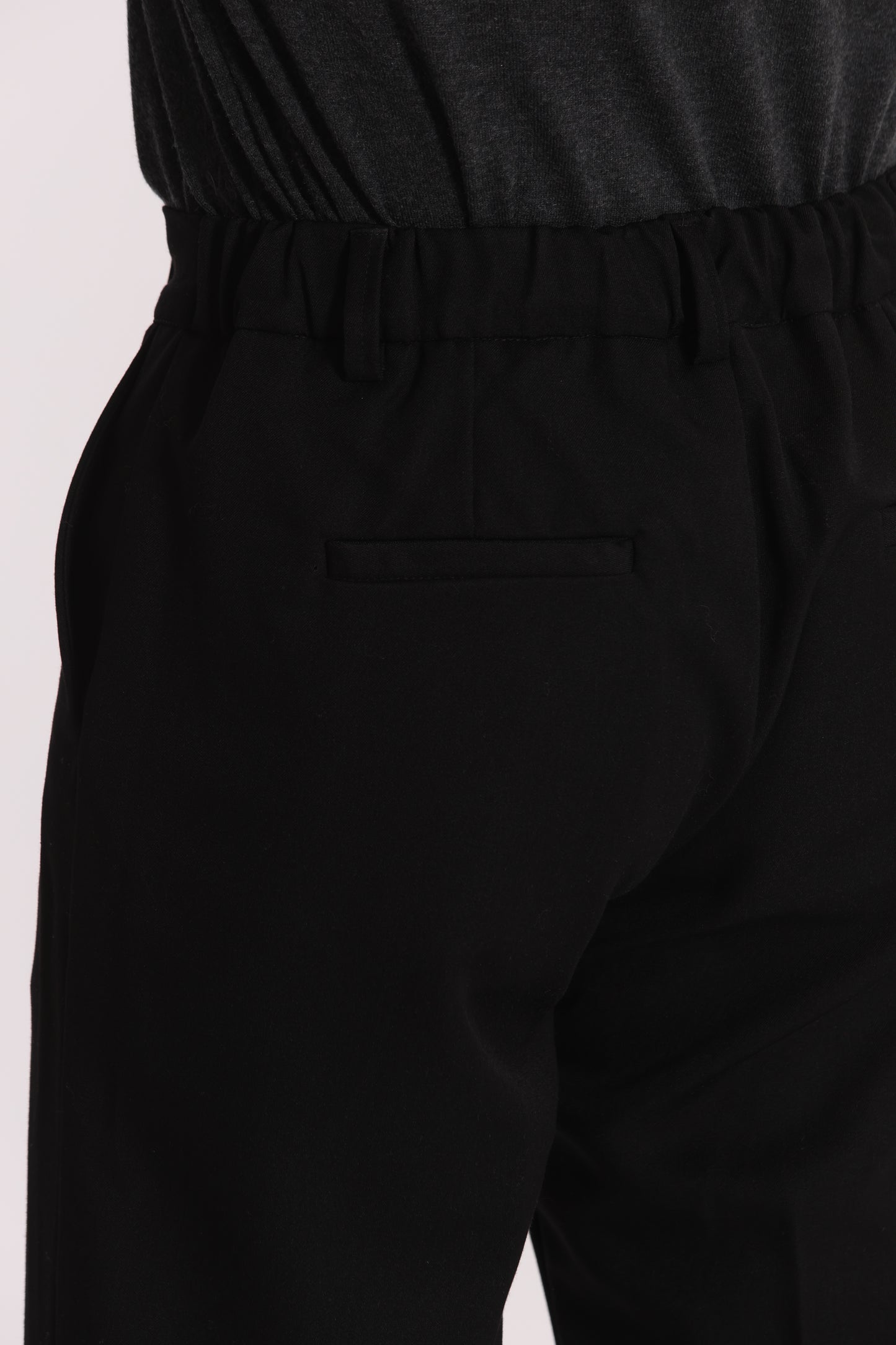 PANTALONI CON STRUTTURA CONFORT