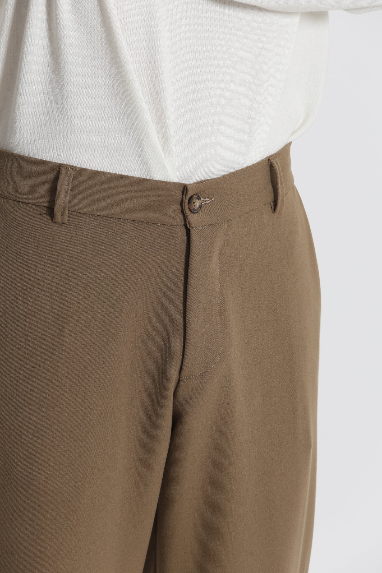 PANTALONI CON STRUTTURA CONFORT