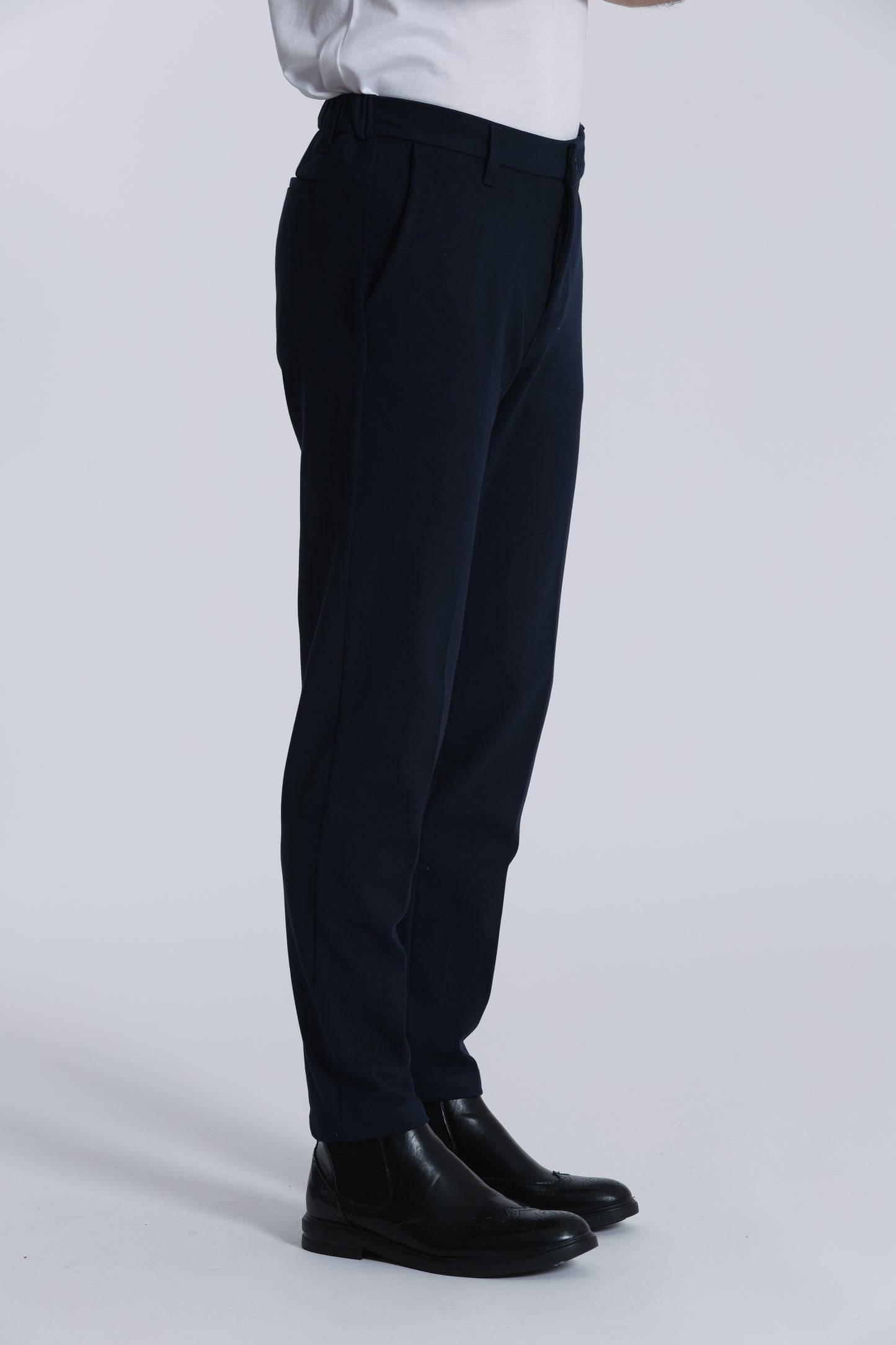 PANTALONI CON STRUTTURA CONFORT