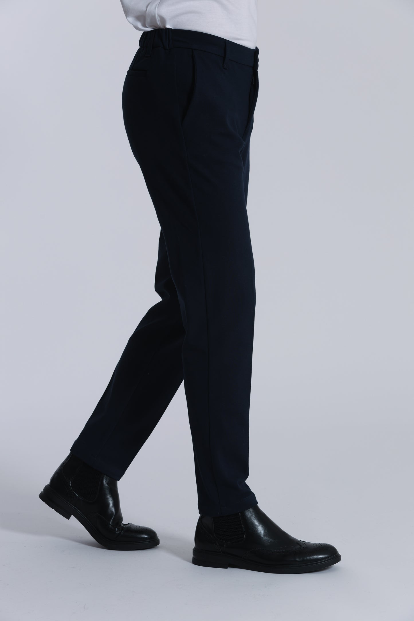 PANTALONI CON STRUTTURA CONFORT