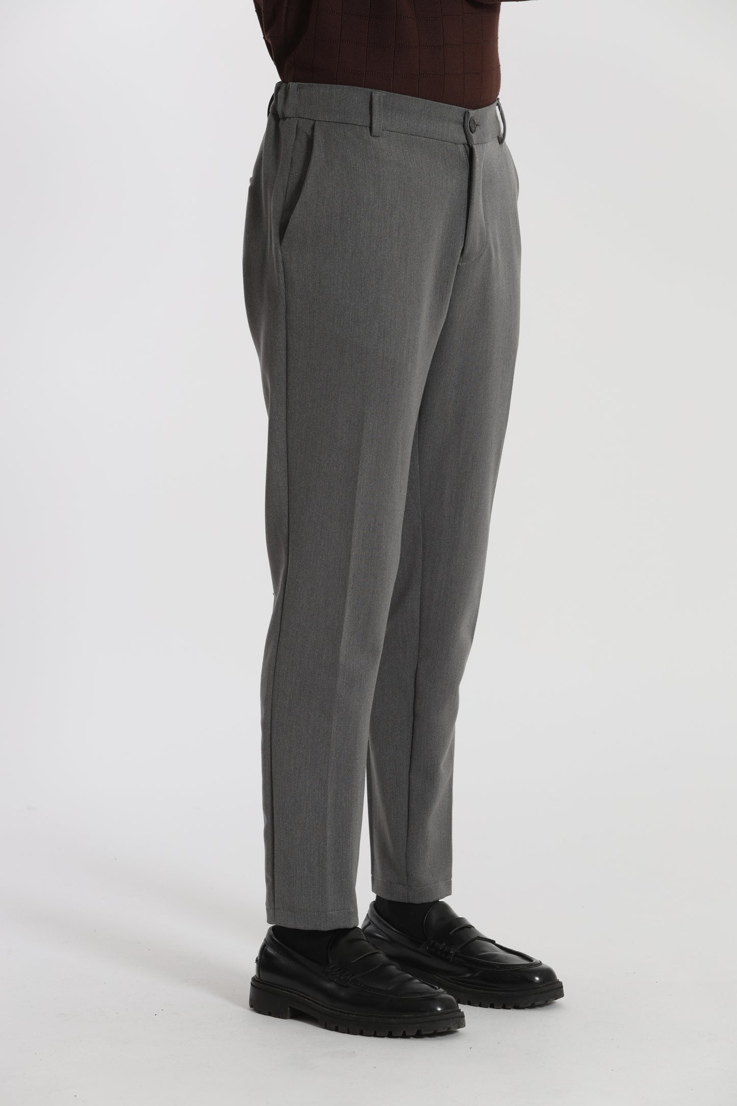 PANTALONI CON STRUTTURA CONFORT