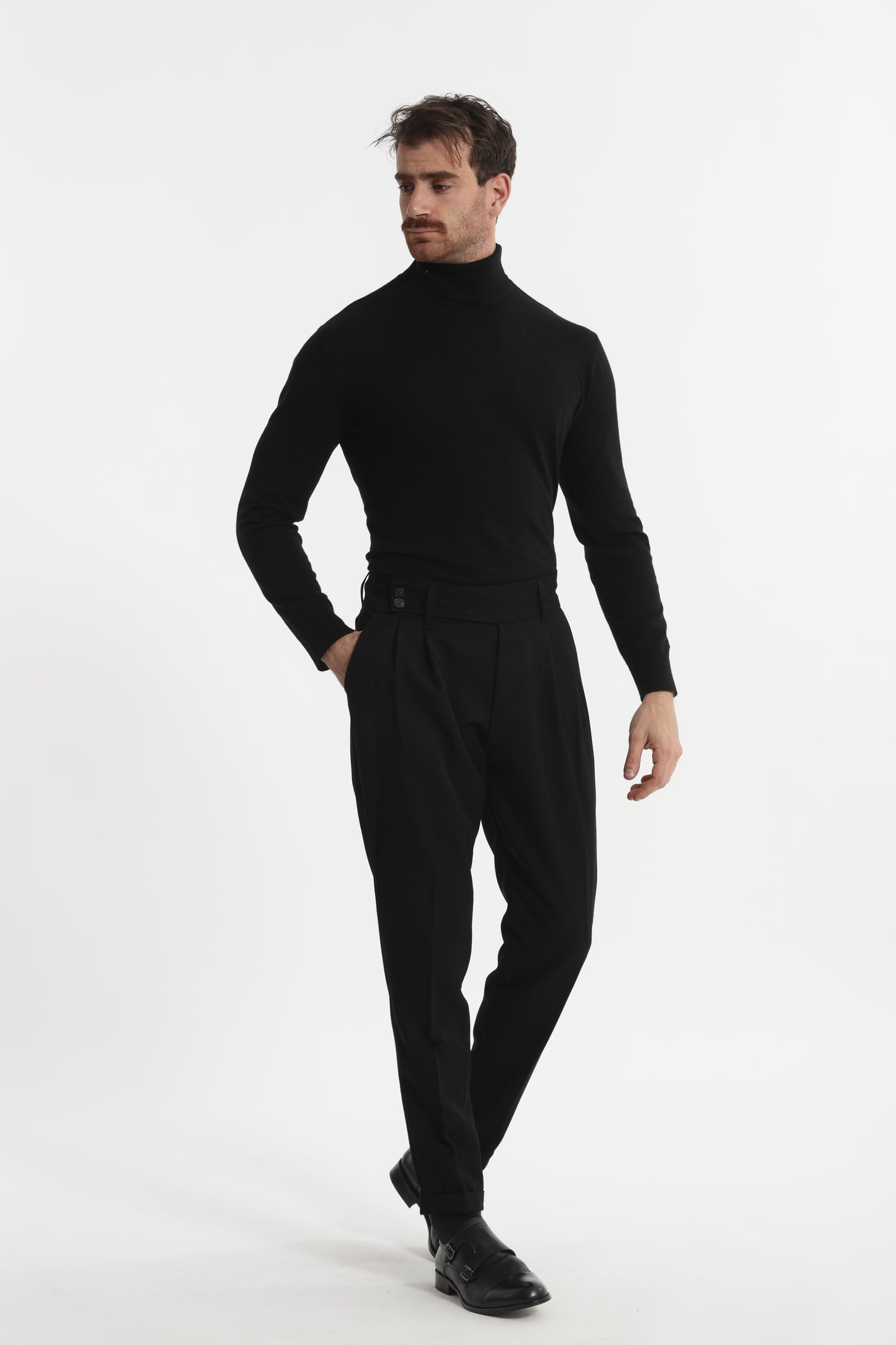 PANTALONI CON CINTURA