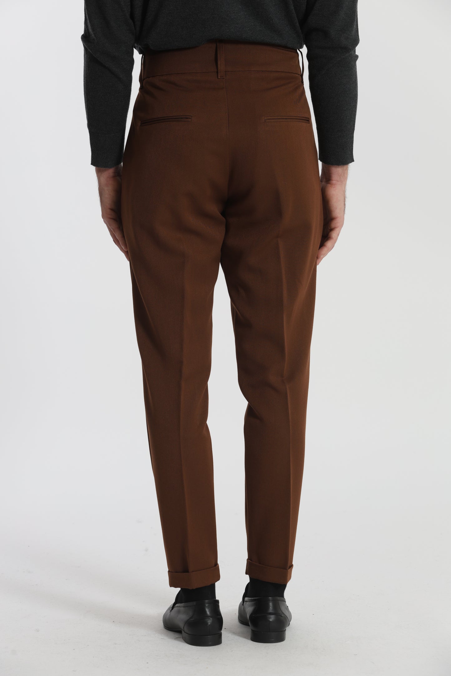 PANTALONI CON CINTURA