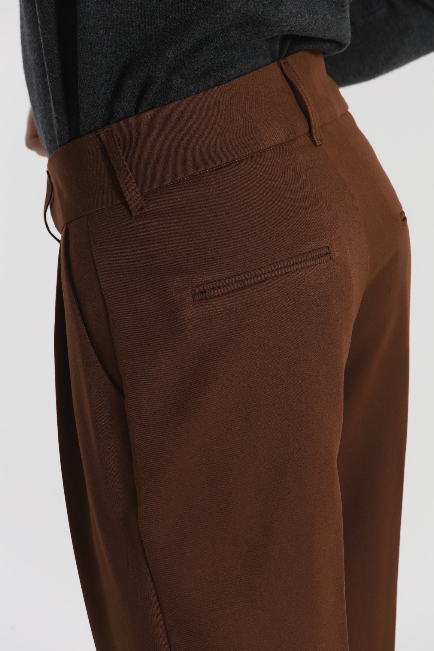 PANTALONI CON CINTURA