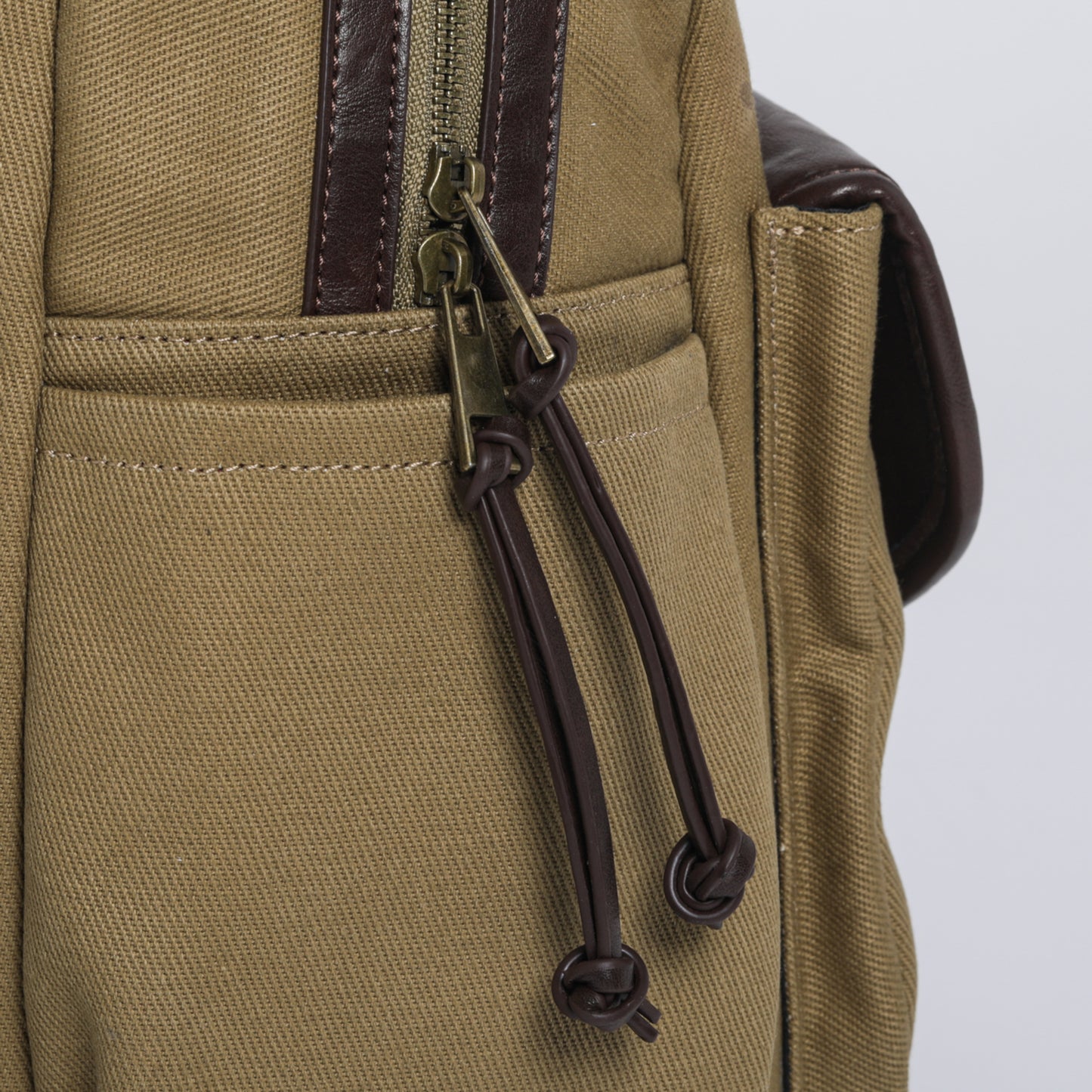 ZAINO IN CANVAS CON FIBBIA