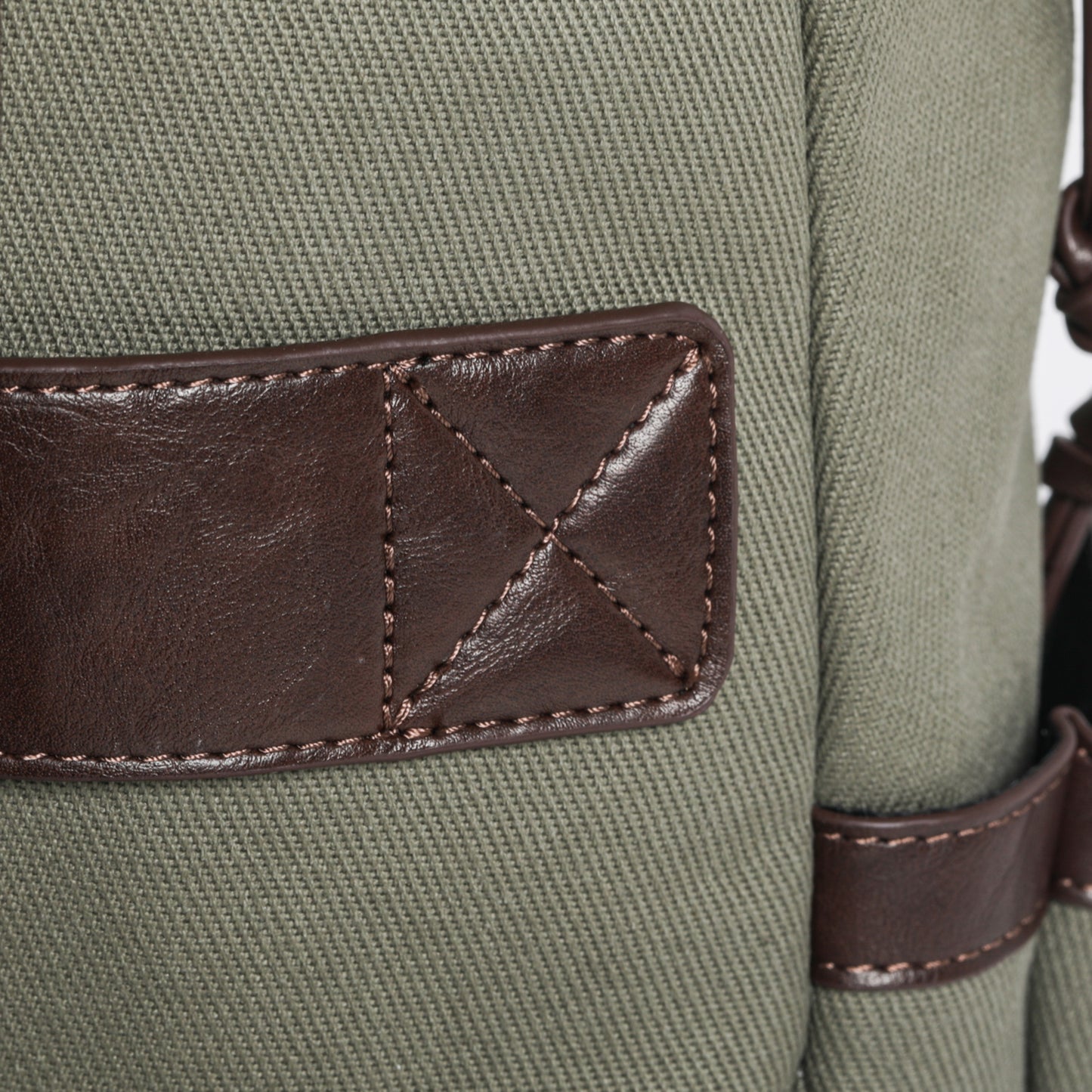 ZAINO URBAN IN CANVAS