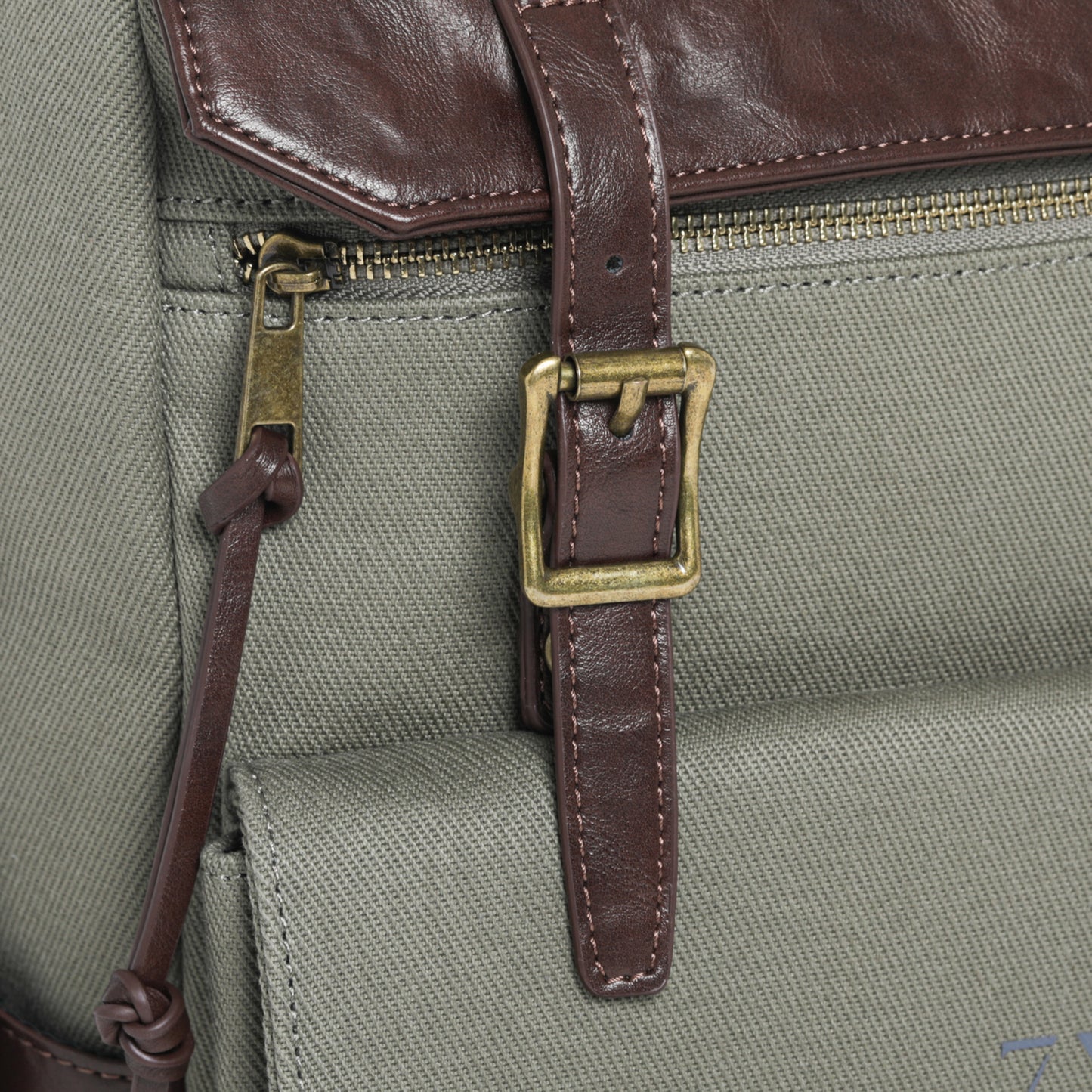ZAINO URBAN IN CANVAS