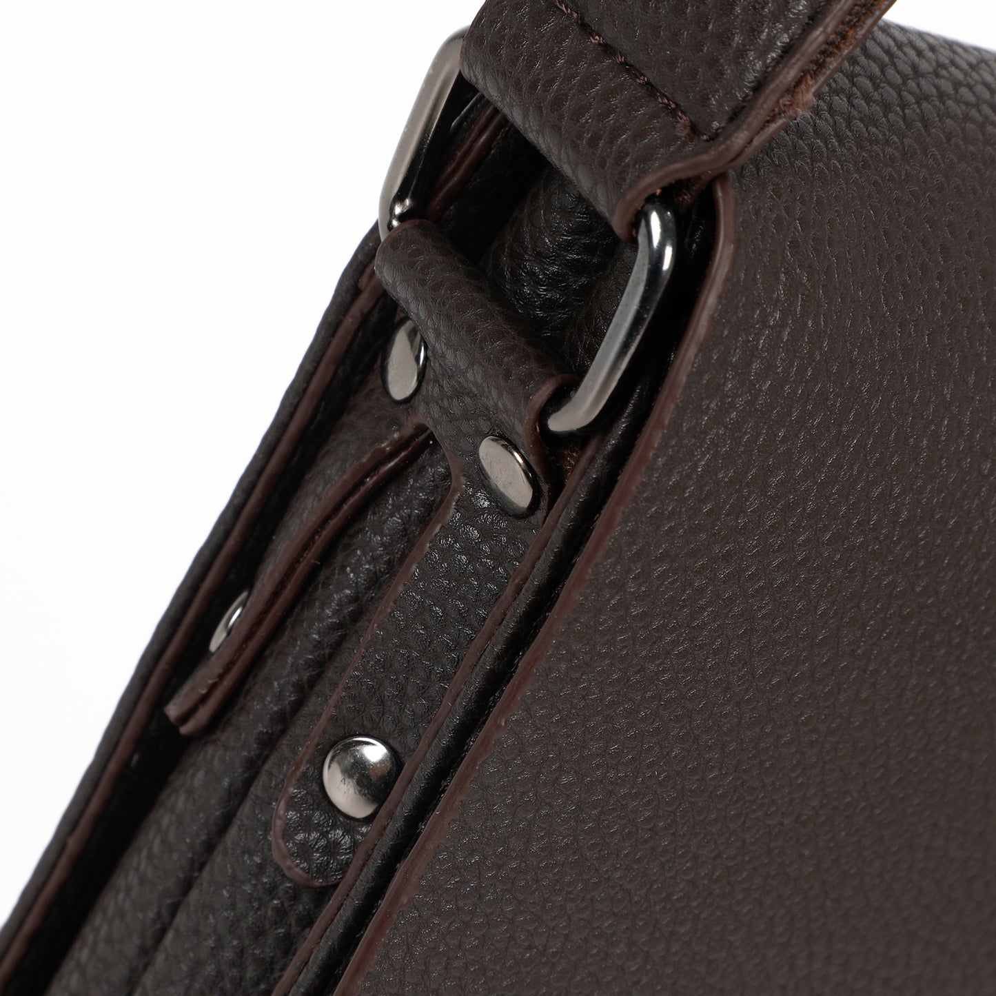 POSTINA IN SIMILPELLE CON PATTA
