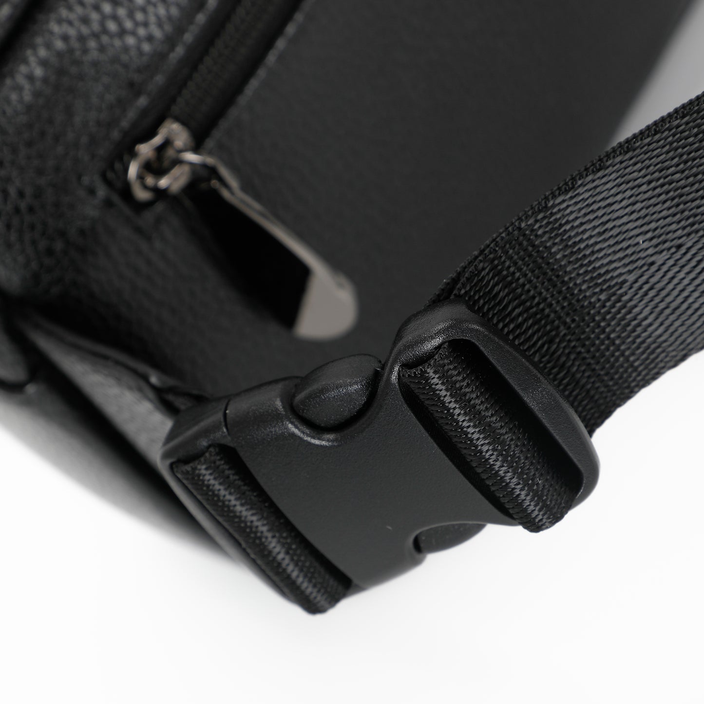 CARTELLA A TRACOLLA IN SIMILPELLE