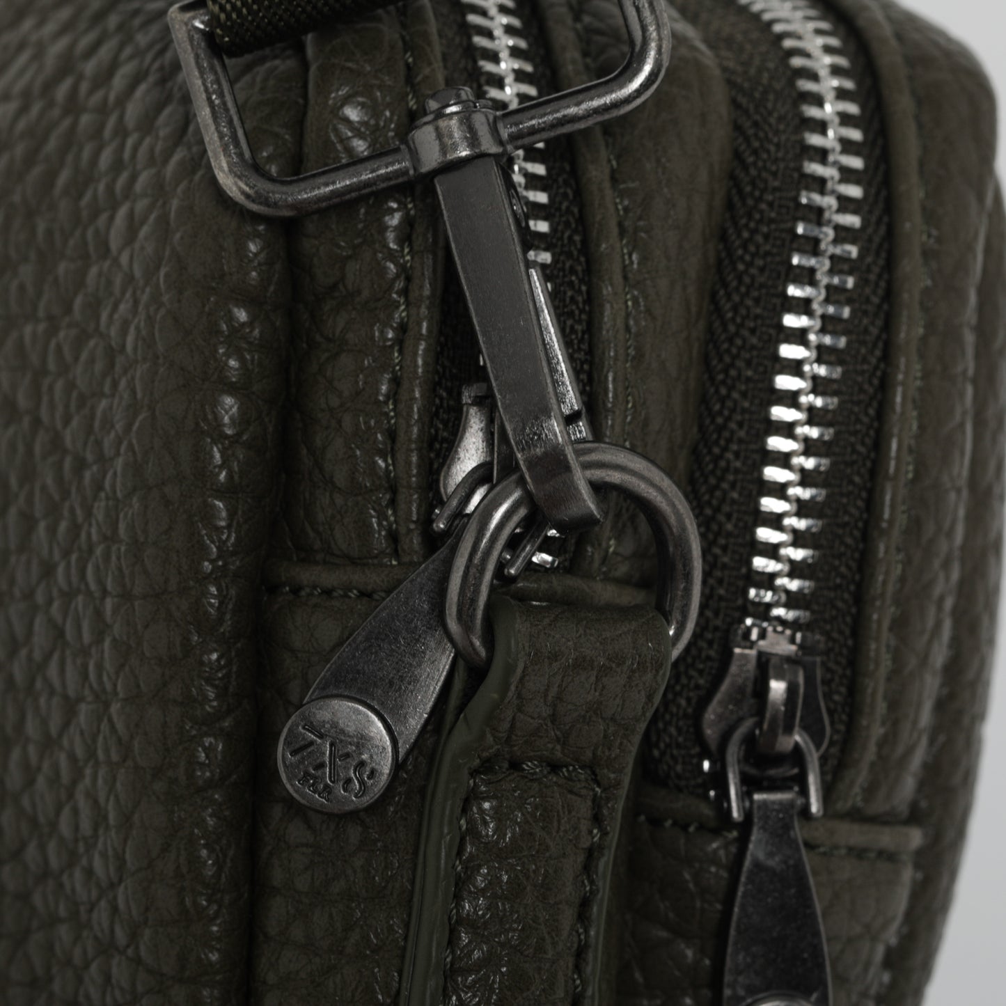 BORSELLO CON ZIP