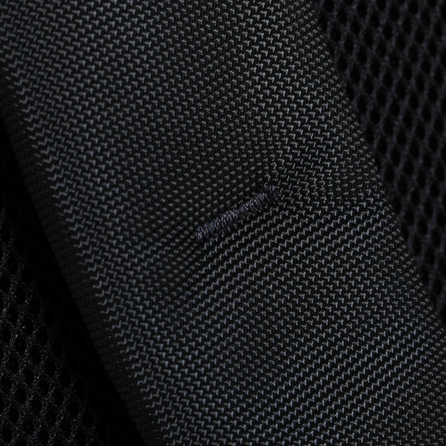 ZAINO CON LOGO E DETTAGLI IN SIMILPELLE