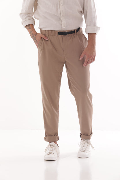 PANTALONE CON ELASTICO E DETTAGLIO COULISSE