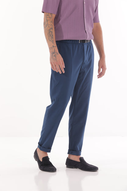 PANTALONE CON ELASTICO E DETTAGLIO COULISSE