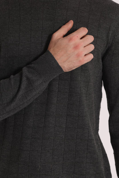 MAGLIA GIROCOLLO CON MOTIVO