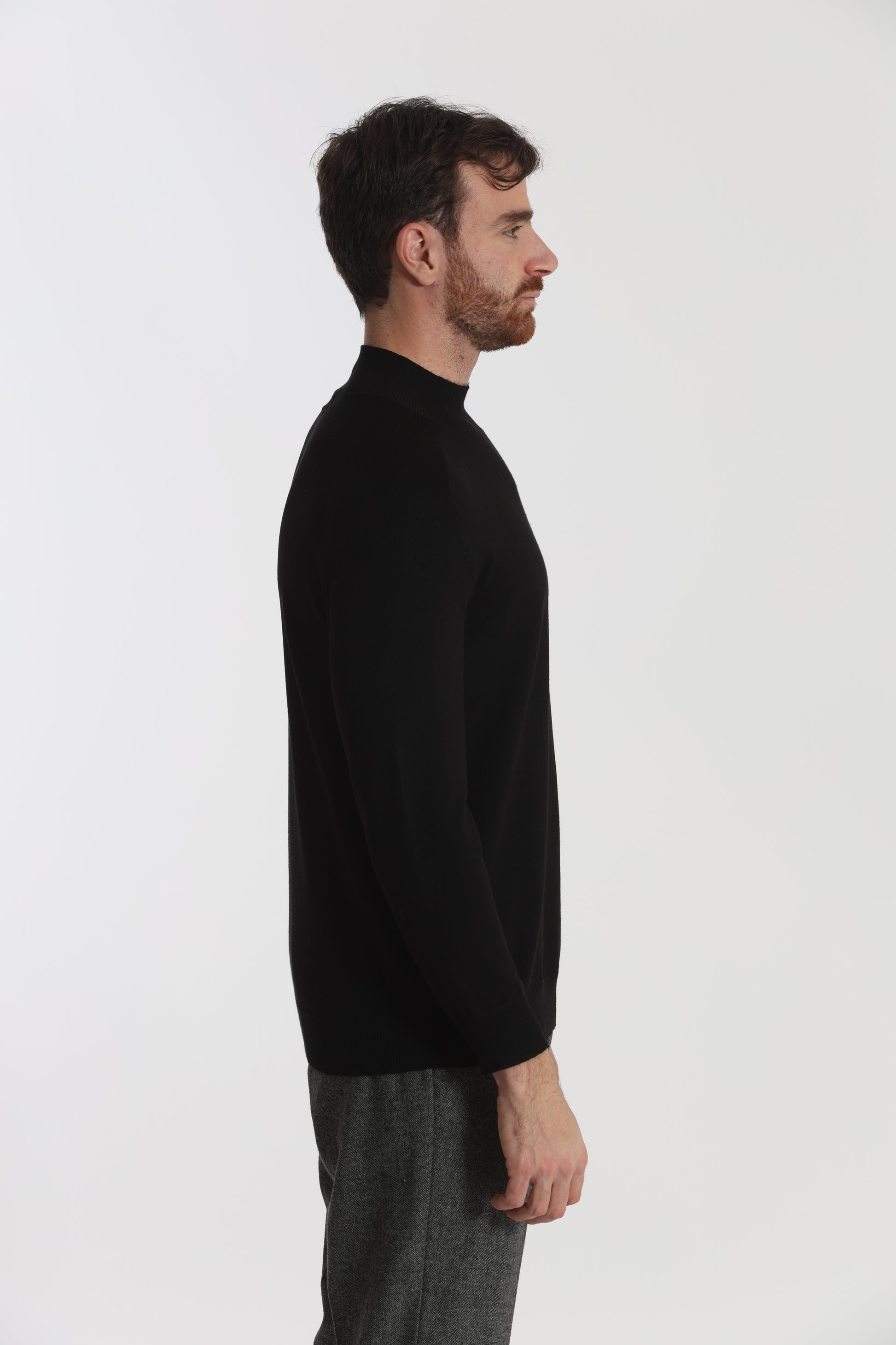 PULLOVER IN MAGLIA A MEZZO COLLO IN TINTA UNITA