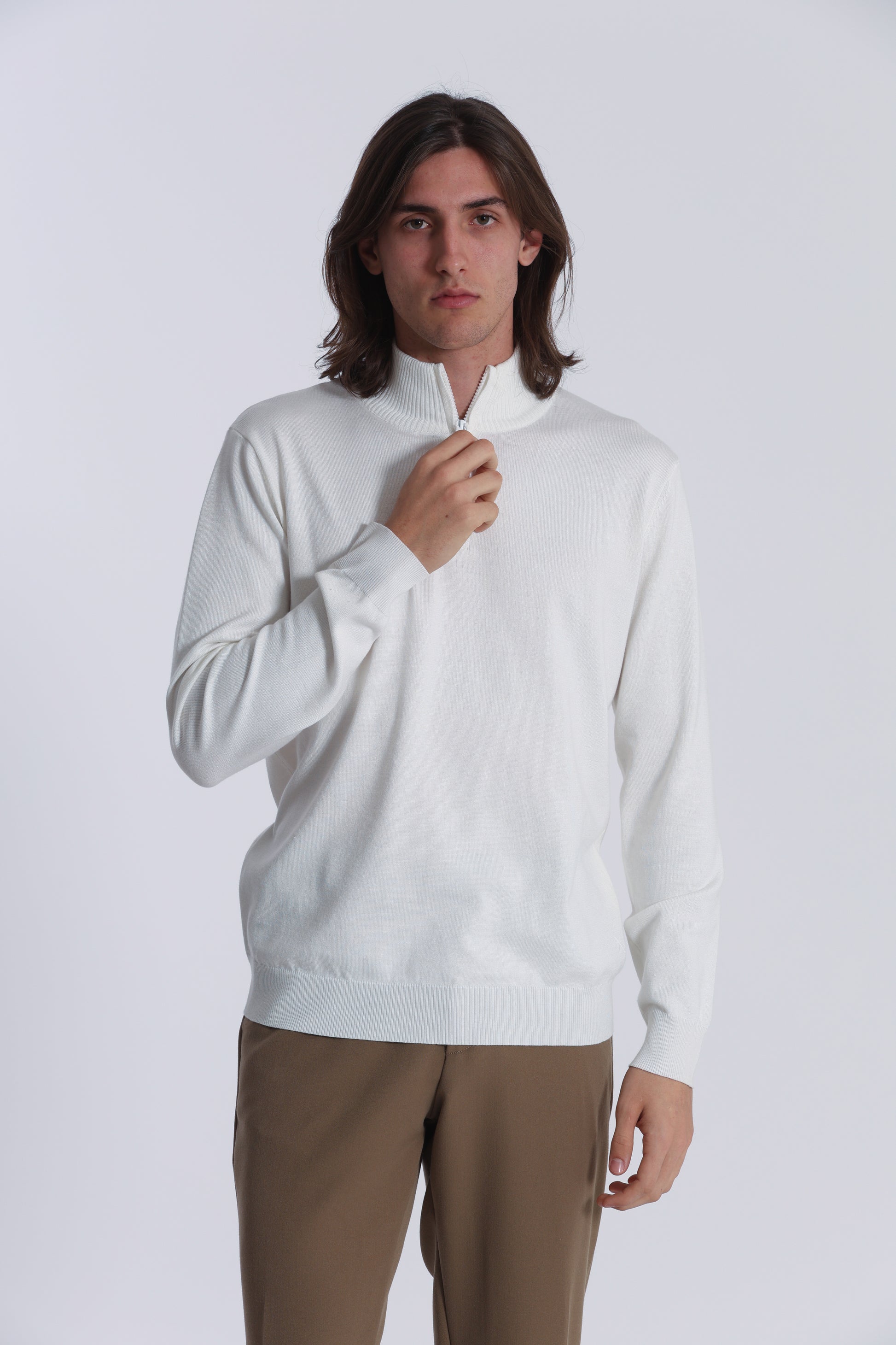 PULLOVER IN MAGLIA CON ZIP