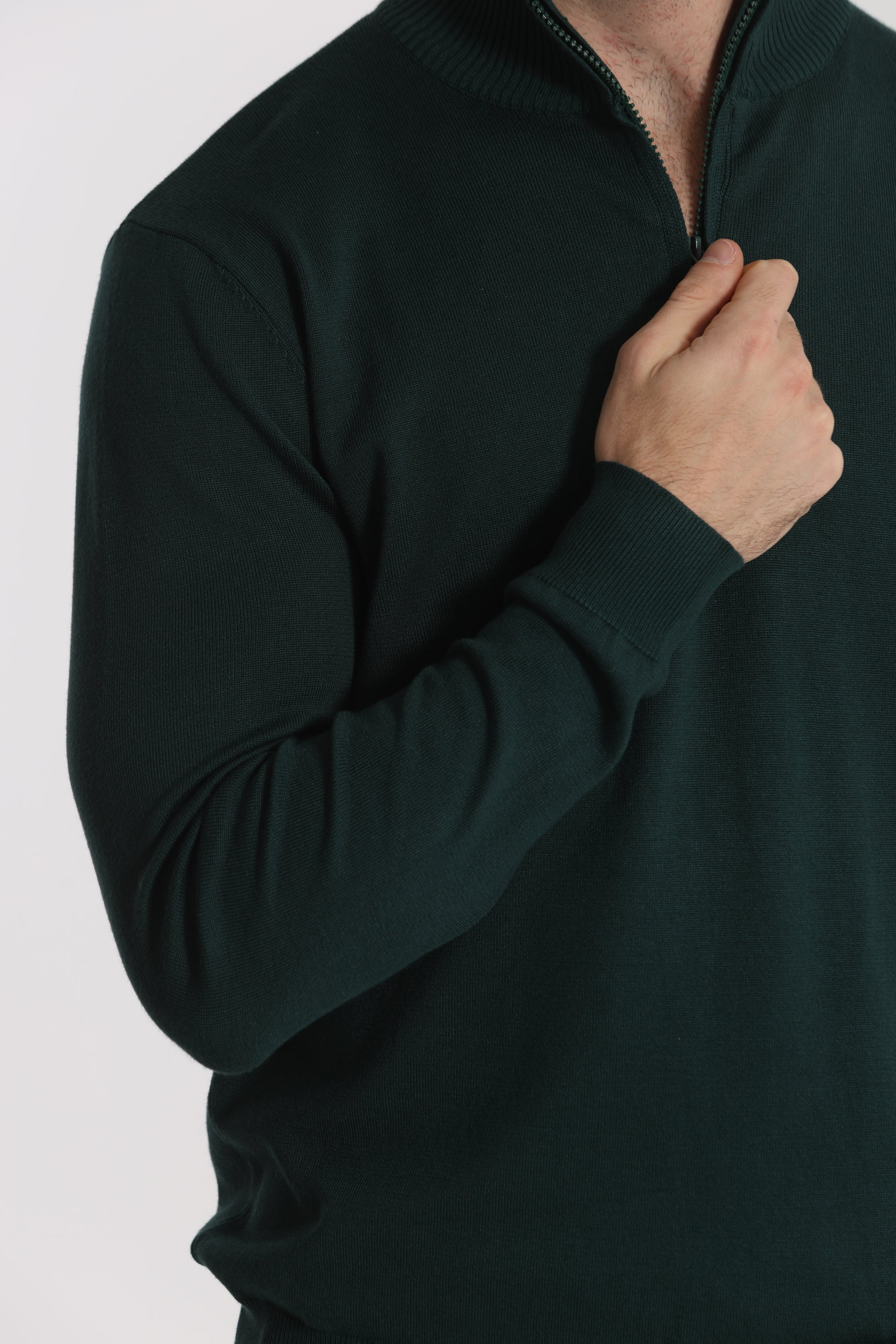 PULLOVER IN MAGLIA CON ZIP