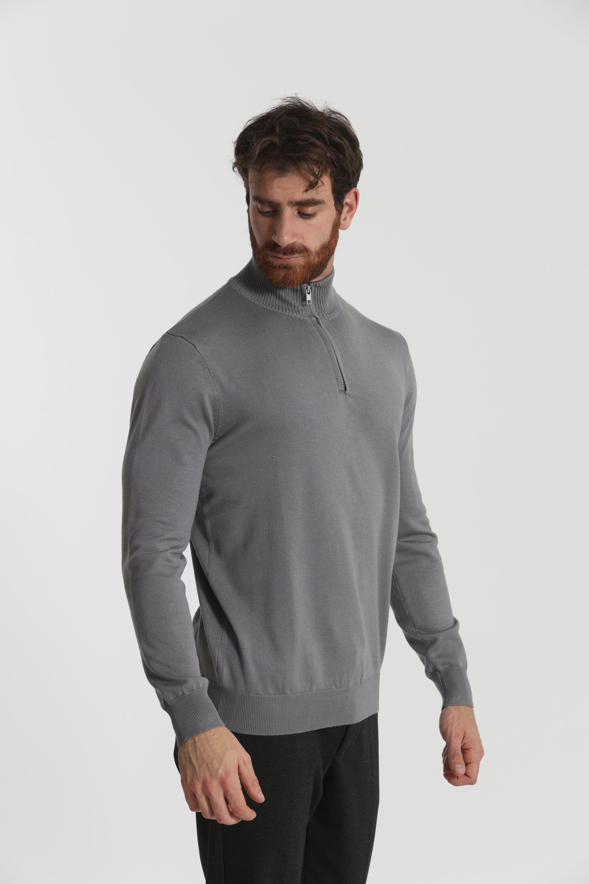 PULLOVER IN MAGLIA CON ZIP