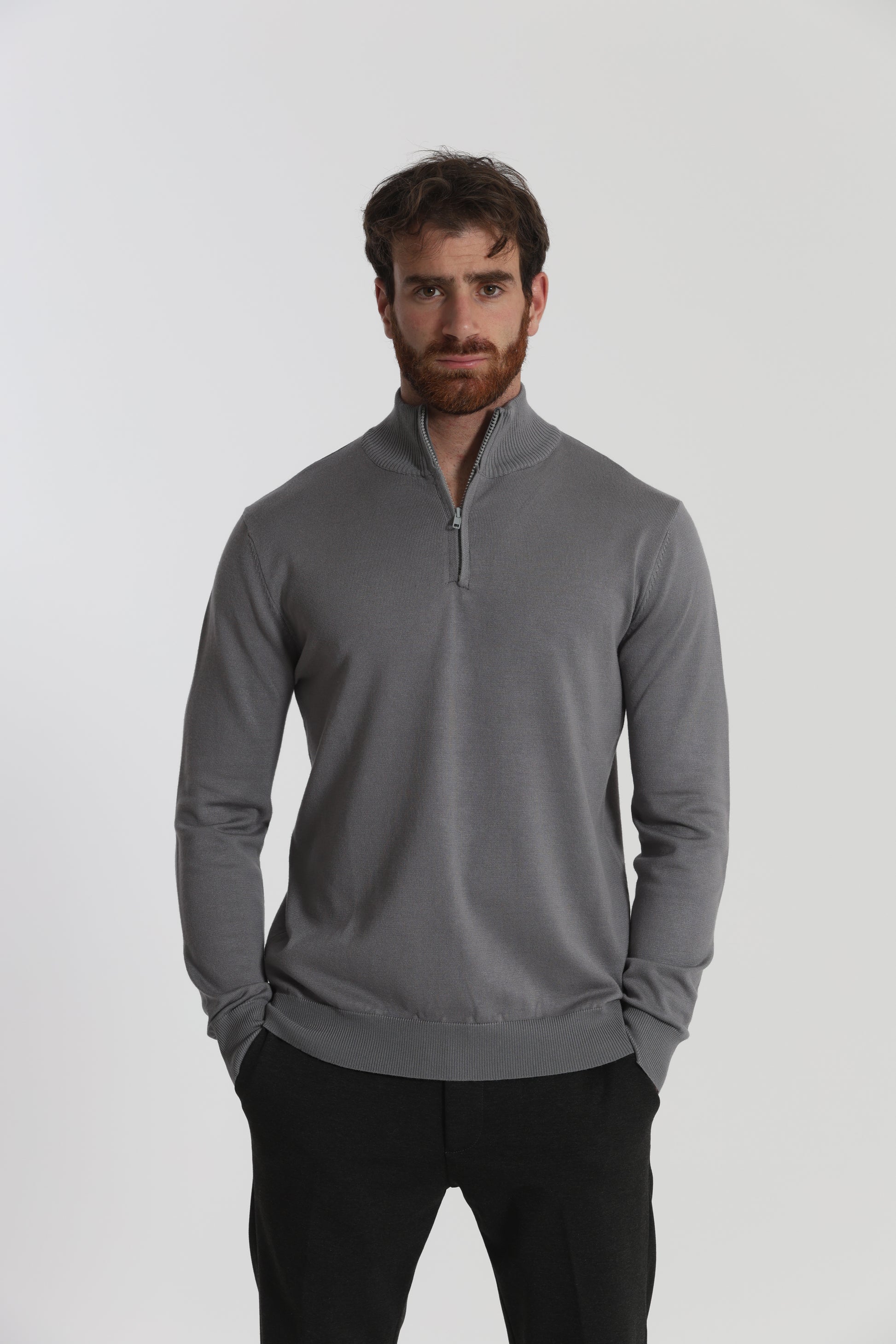 PULLOVER IN MAGLIA CON ZIP