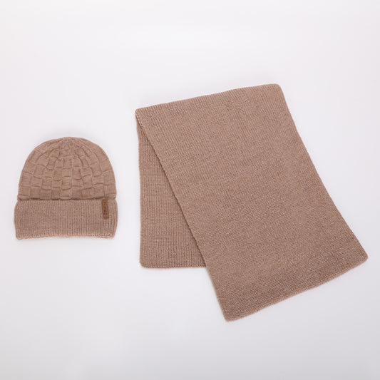 SET BERRETTO E SCIARPA CON TRECCE