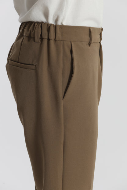 PANTALONI CON STRUTTURA CONFORT