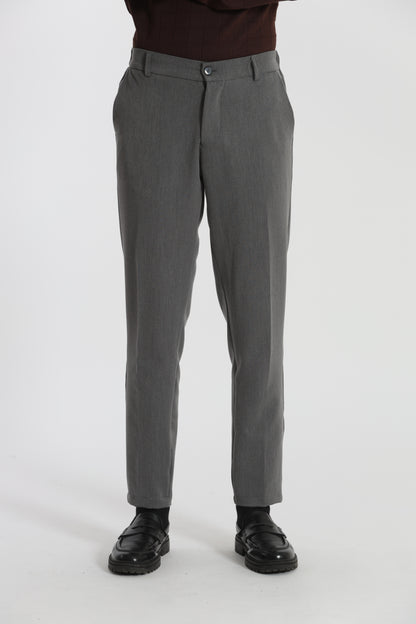 PANTALONI CON STRUTTURA CONFORT