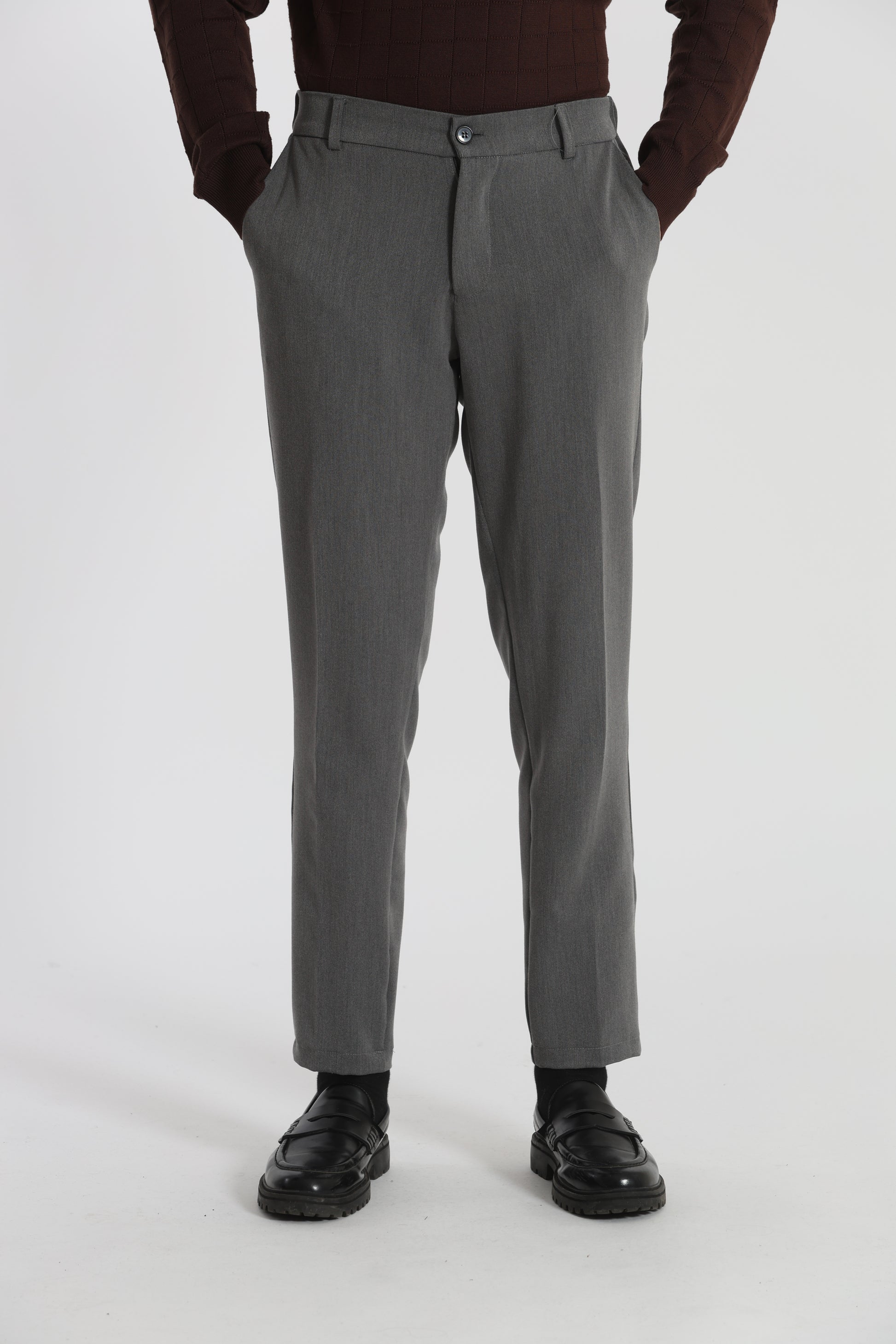 PANTALONI CON STRUTTURA CONFORT