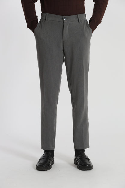 PANTALONI CON STRUTTURA CONFORT