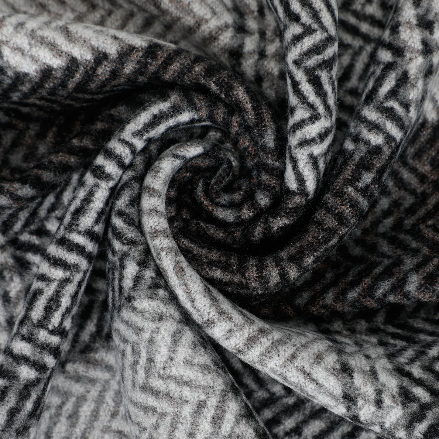 SCIARPA JACQUARD CON MOTIVO DIAGONALE