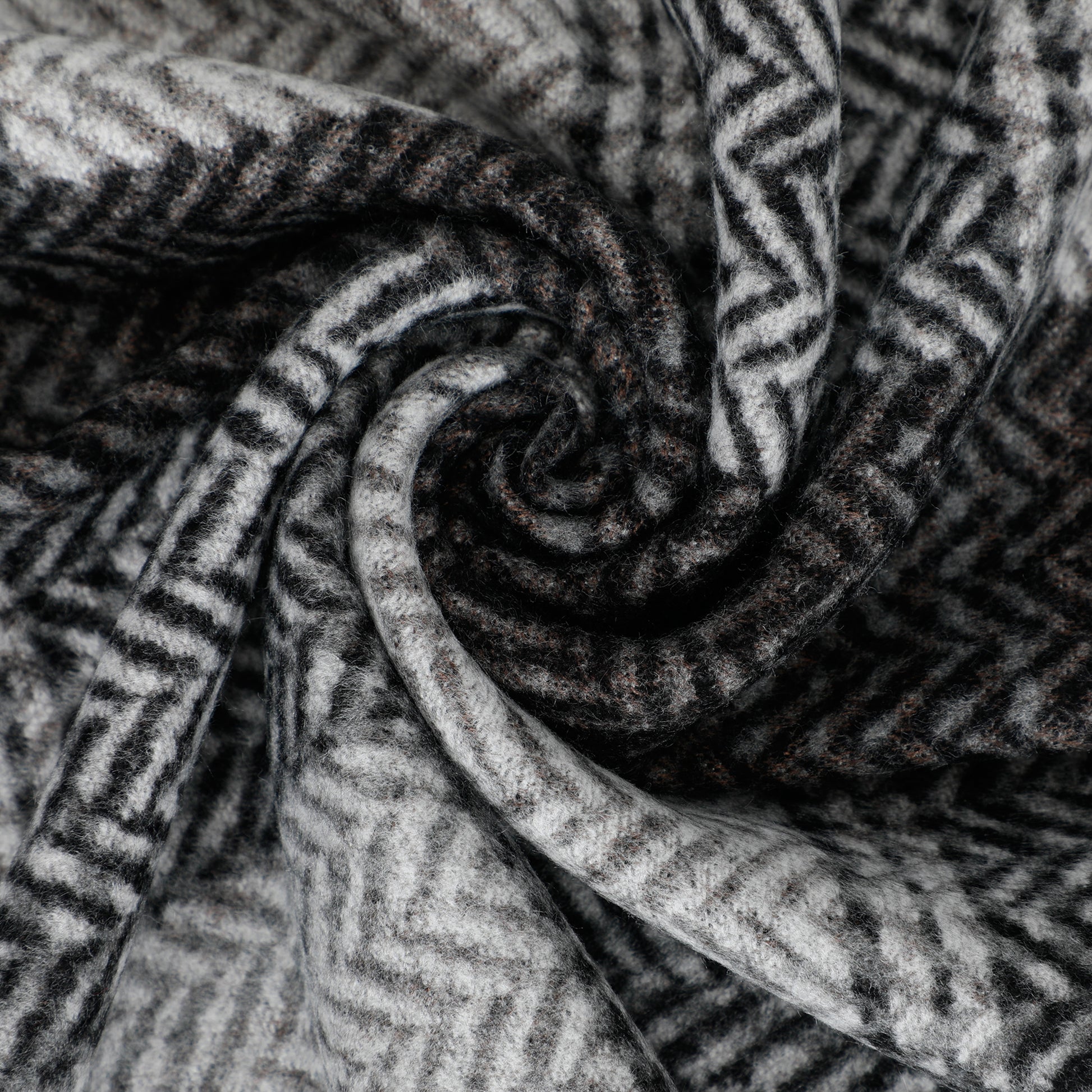 SCIARPA JACQUARD CON MOTIVO DIAGONALE