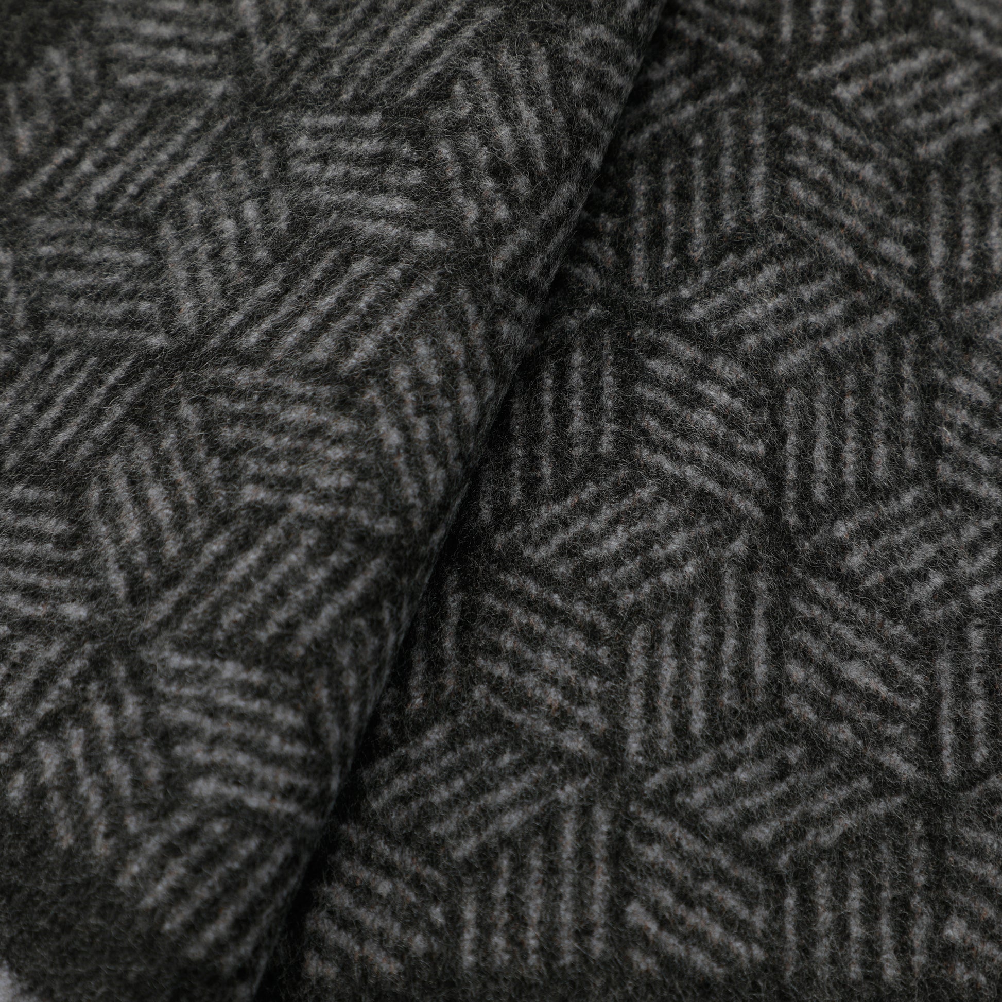 SCIARPA JACQUARD CON MOTIVO GEOMETRICO