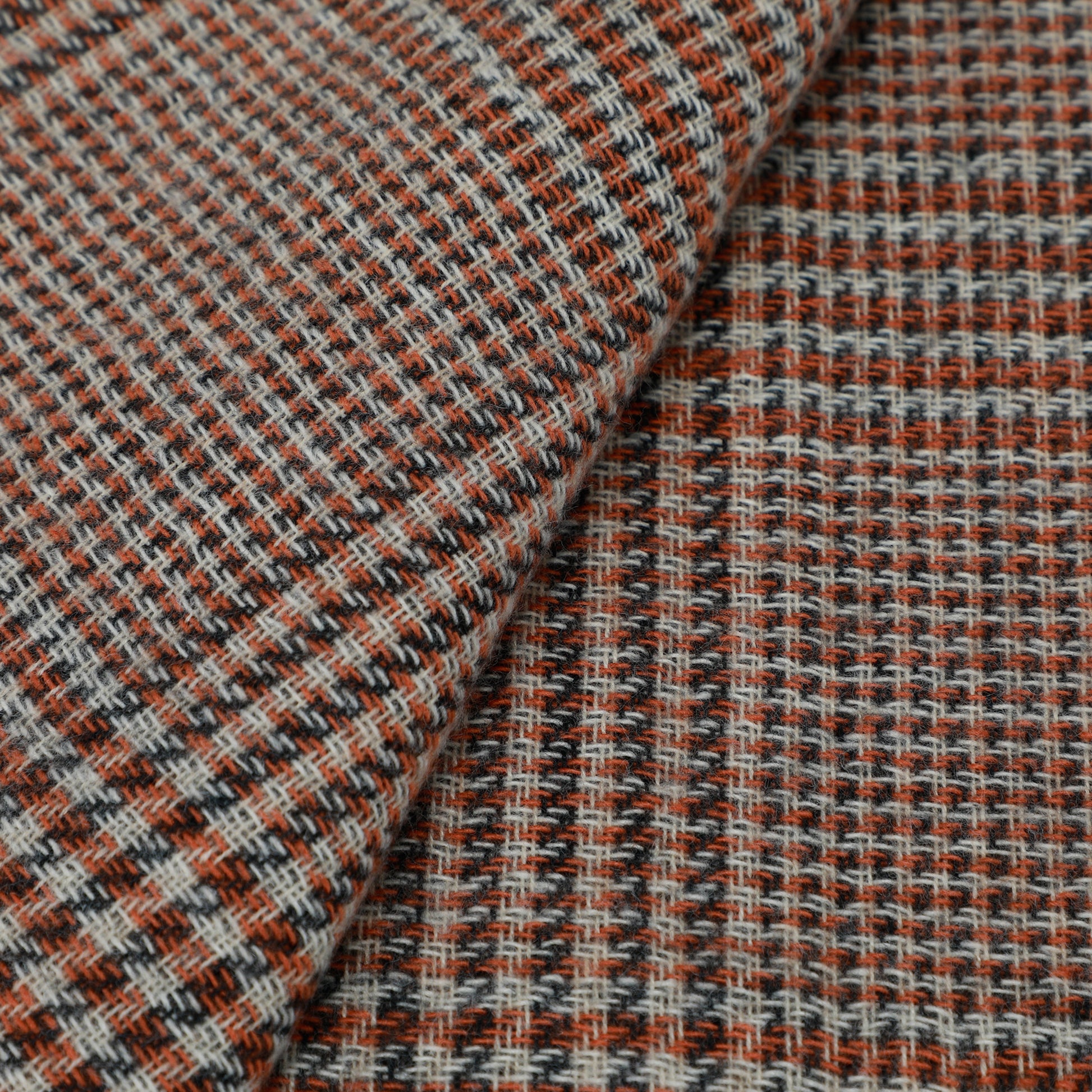 SCIARPA JACQUARD CON MOTIVO GEOMETRICO