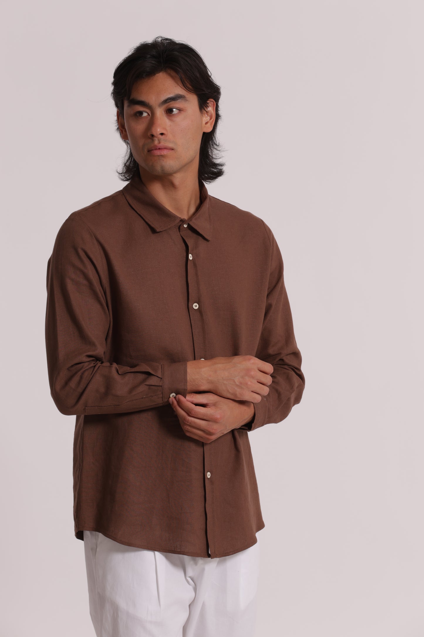 CAMICIA IN LINO CON MANICA LUNGA