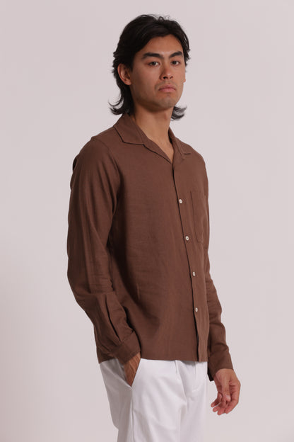 CAMICIA IN LINO CON MANICA LUNGA E TASCHINO