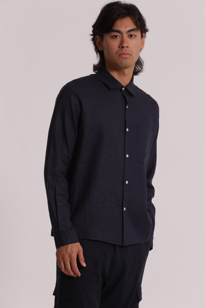 CAMICIA IN LINO CON MANICA LUNGA E TASCHINO