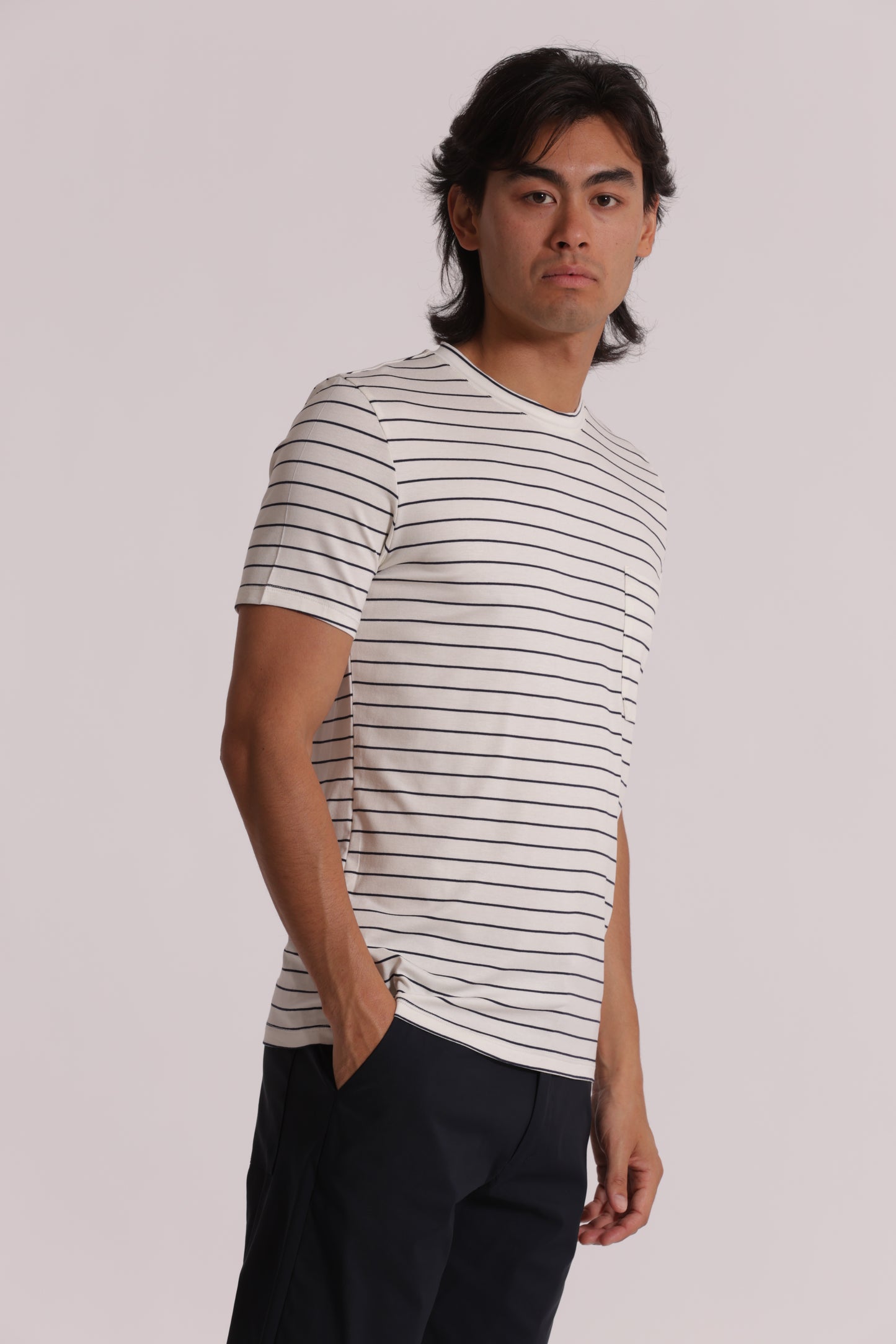 T-SHIRT GIROCOLLO CON TASCHINO MARINIERE