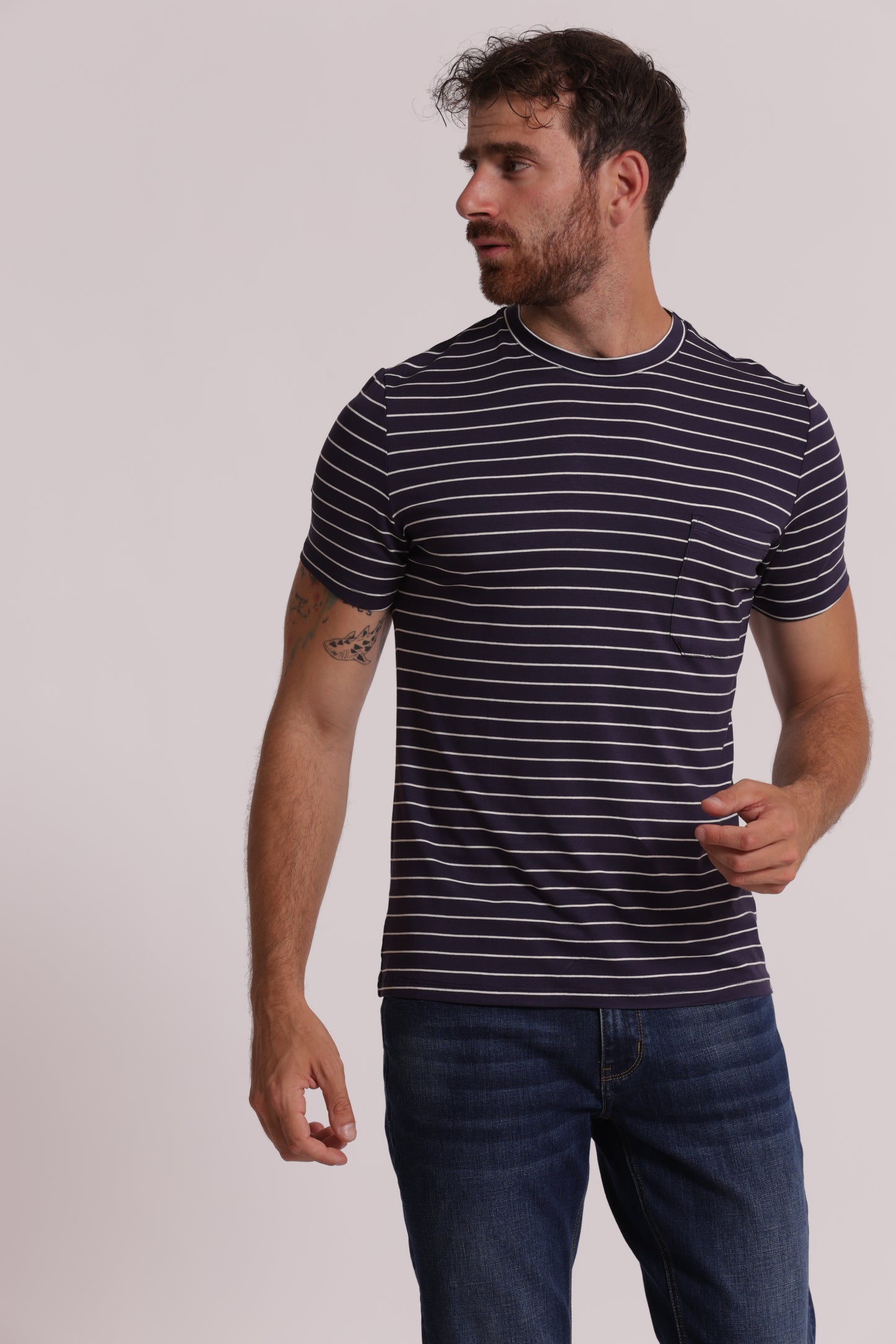 T-SHIRT GIROCOLLO CON TASCHINO MARINIERE