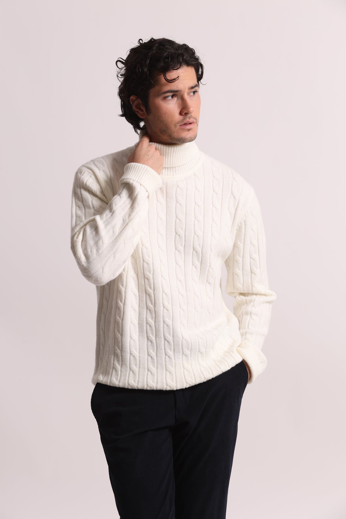 MAGLIA DOLCEVITA A TRECCE