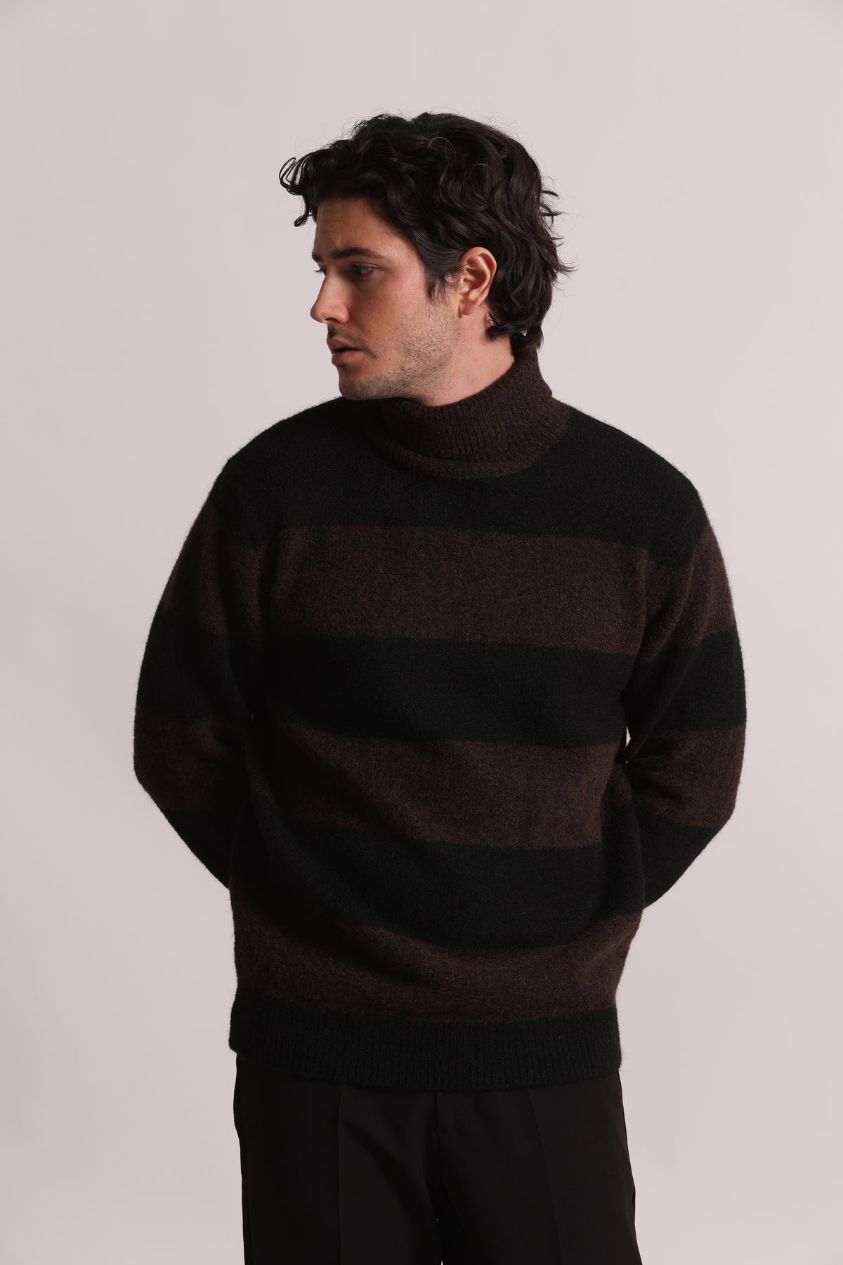 MAGLIONE DOLCEVITA A RIGHE