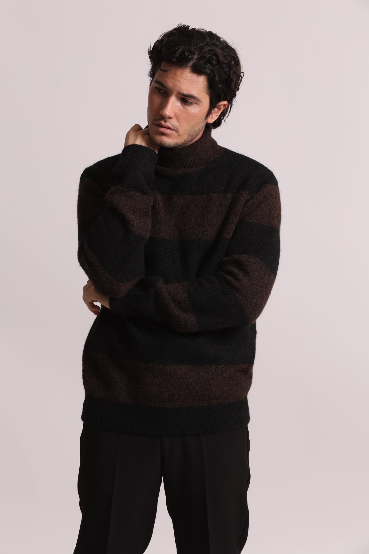 MAGLIONE DOLCEVITA A RIGHE