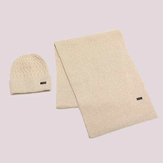 SET BERRETTO E SCIARPA CON TRECCE