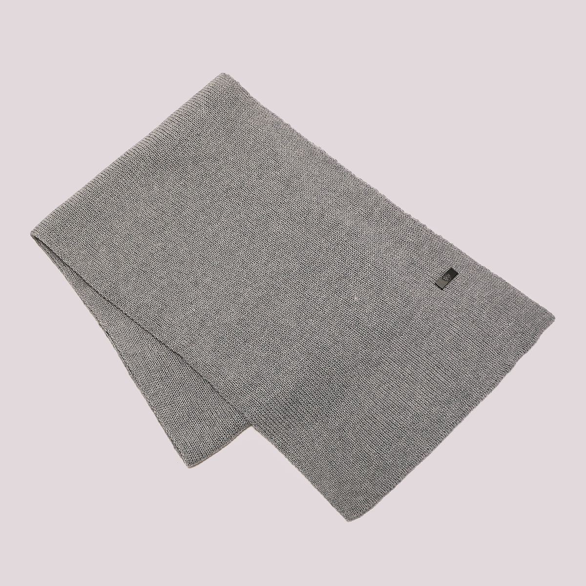 SET BERRETTO E SCIARPA CON TRECCE