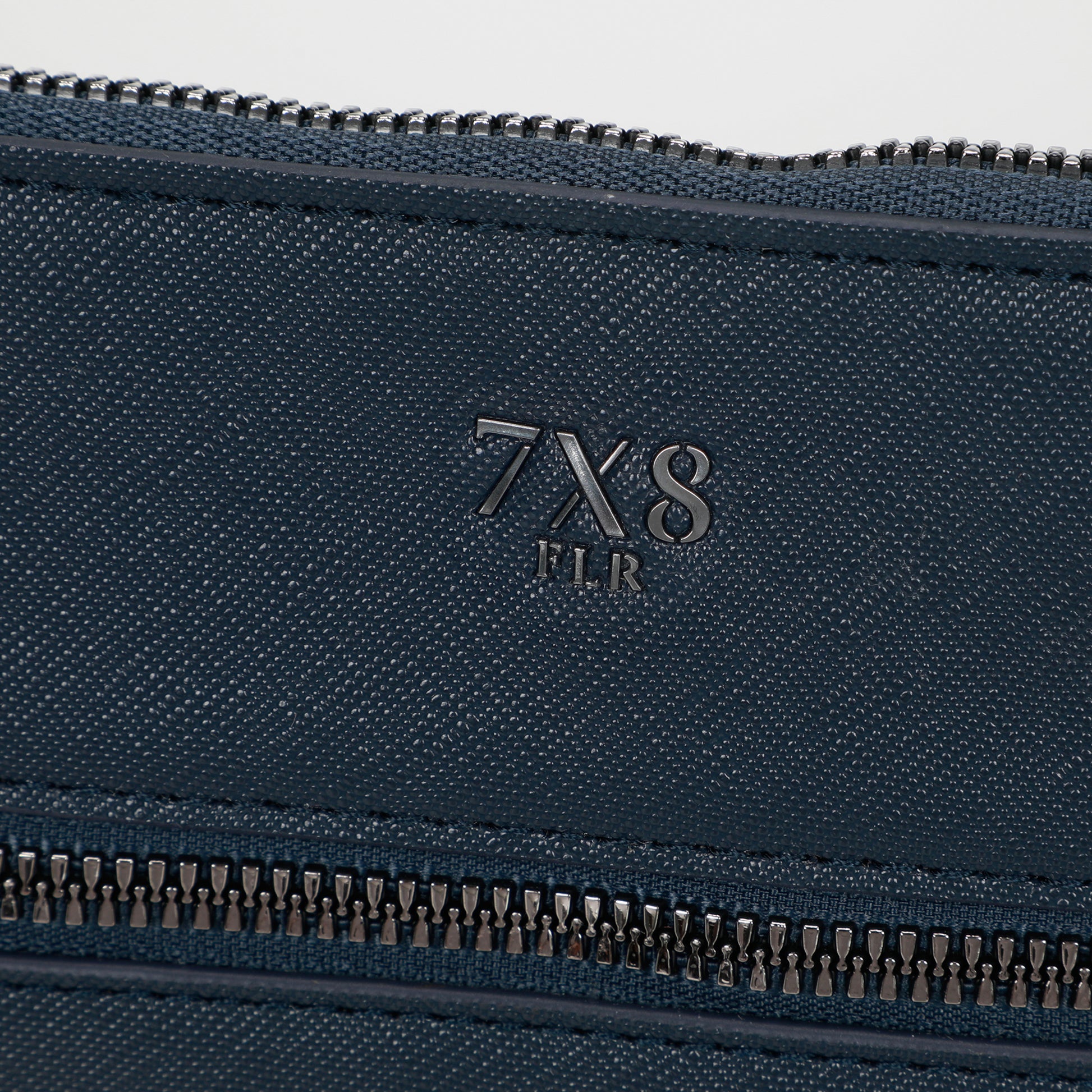 BORSA A TRACOLLA TINTA UNITA