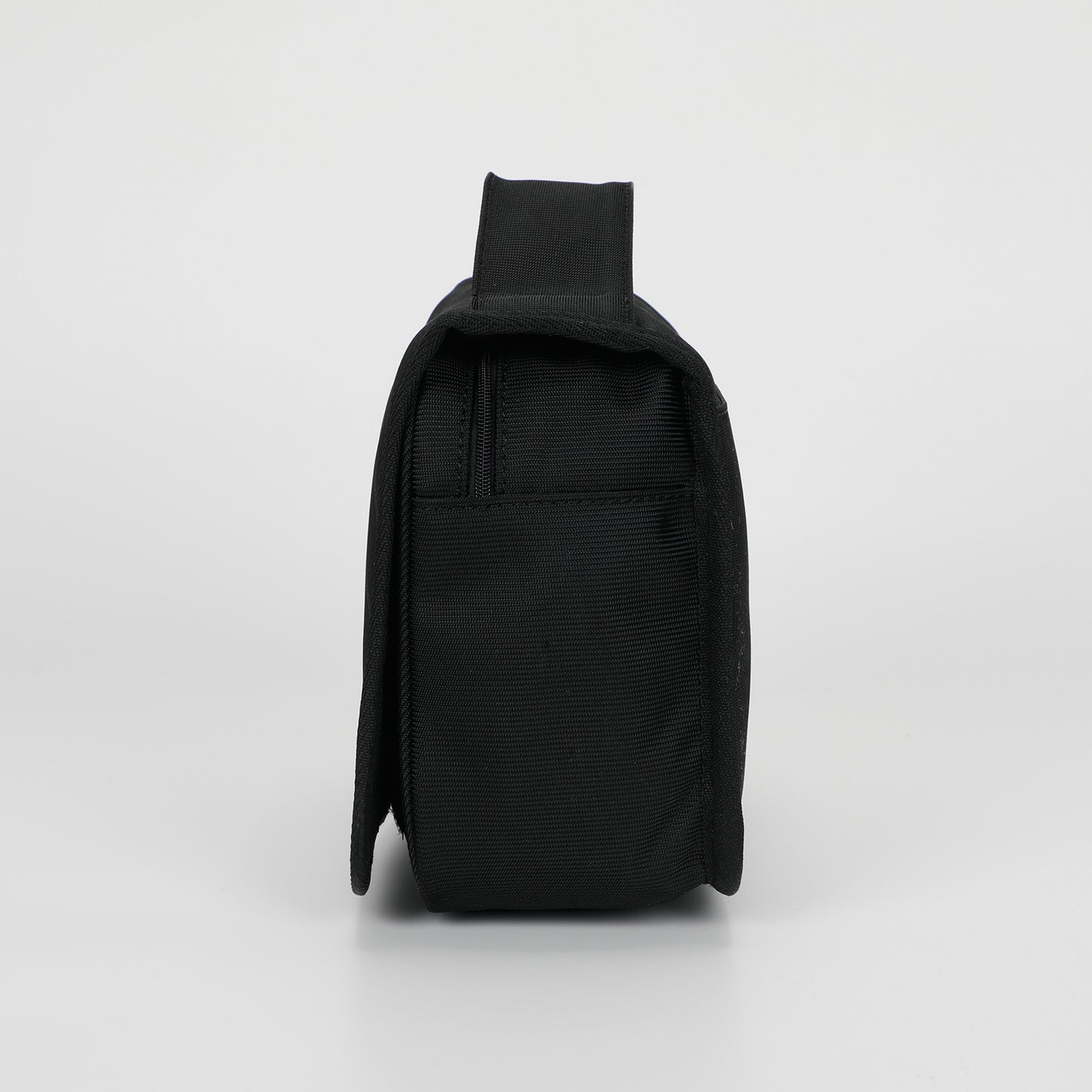 BEAUTY-CASE IN TESSUTO TECNICO
