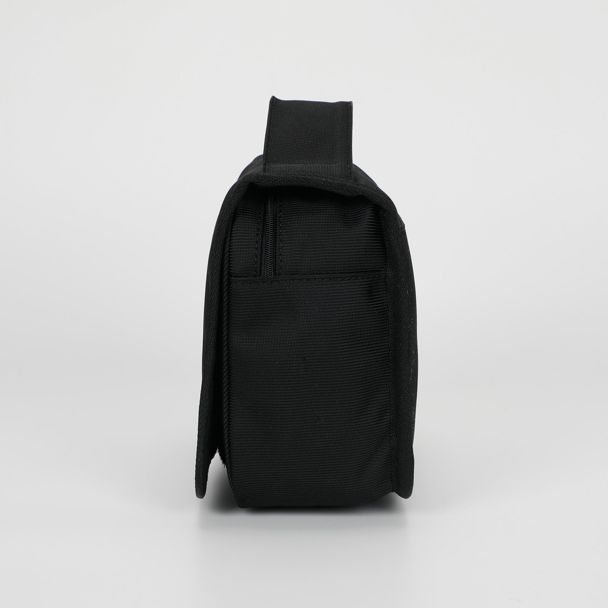 BEAUTY-CASE IN TESSUTO TECNICO