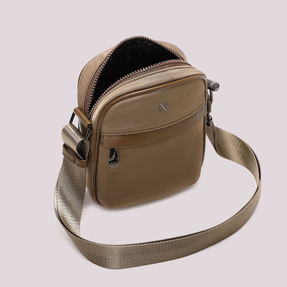 BORSA A TRACOLLA TINTA UNITA
