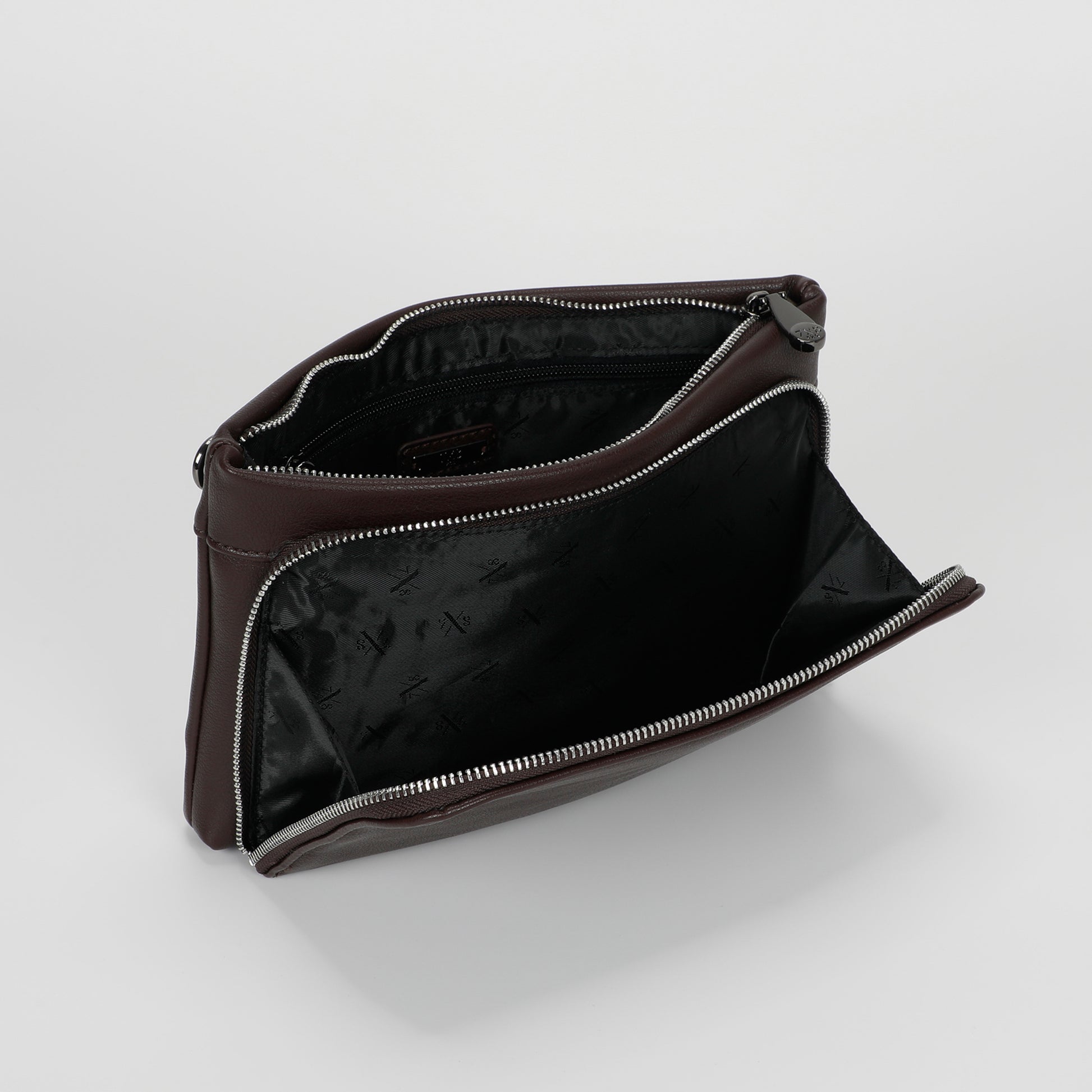 POCHETTE MONOCROMATICA