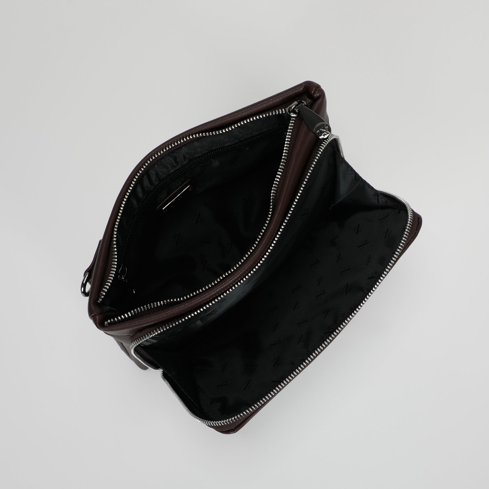 POCHETTE MONOCROMATICA