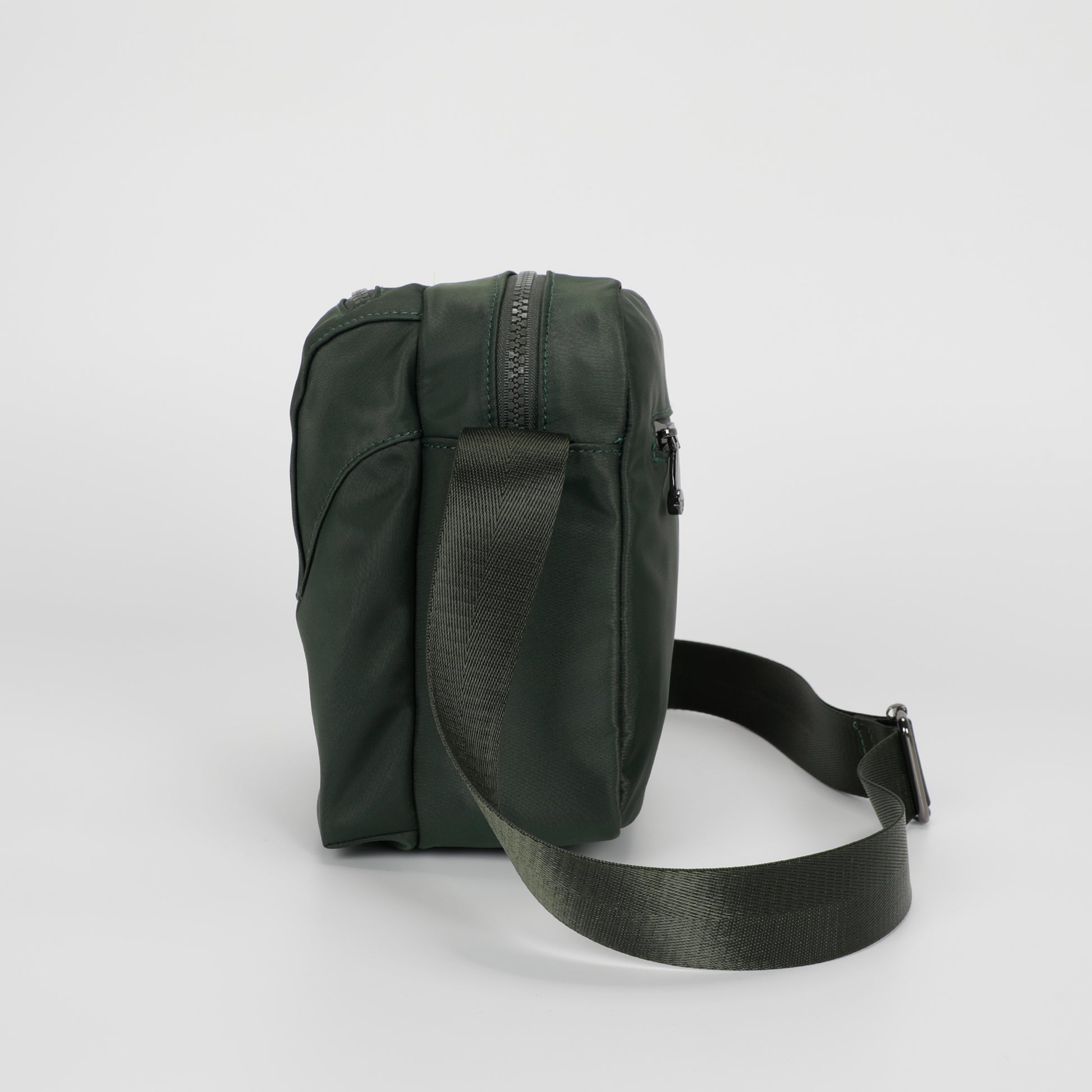 BORSA A TRACOLLA IN TESSUTO TECNICO SOFT