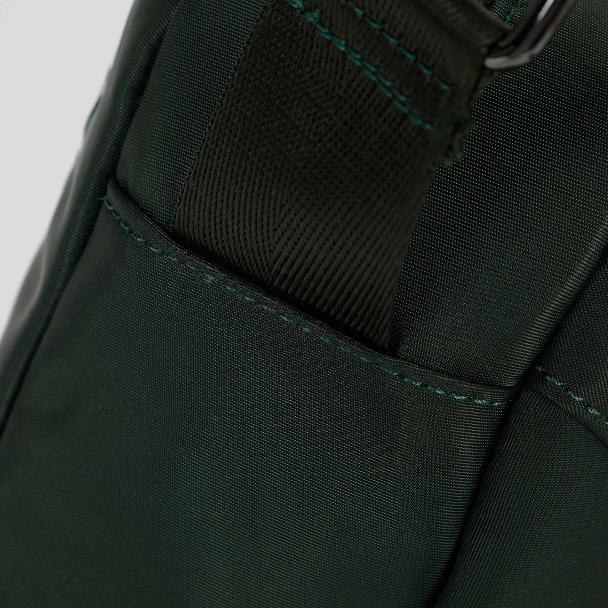 BORSA A TRACOLLA IN TESSUTO TECNICO SOFT